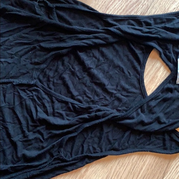 Twisted shoulder tank top - Picture 2 of 2